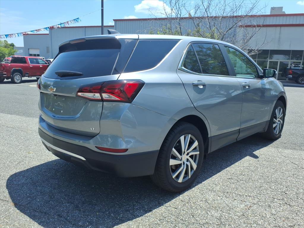Used 2024 Chevrolet Equinox LT FWD image 4