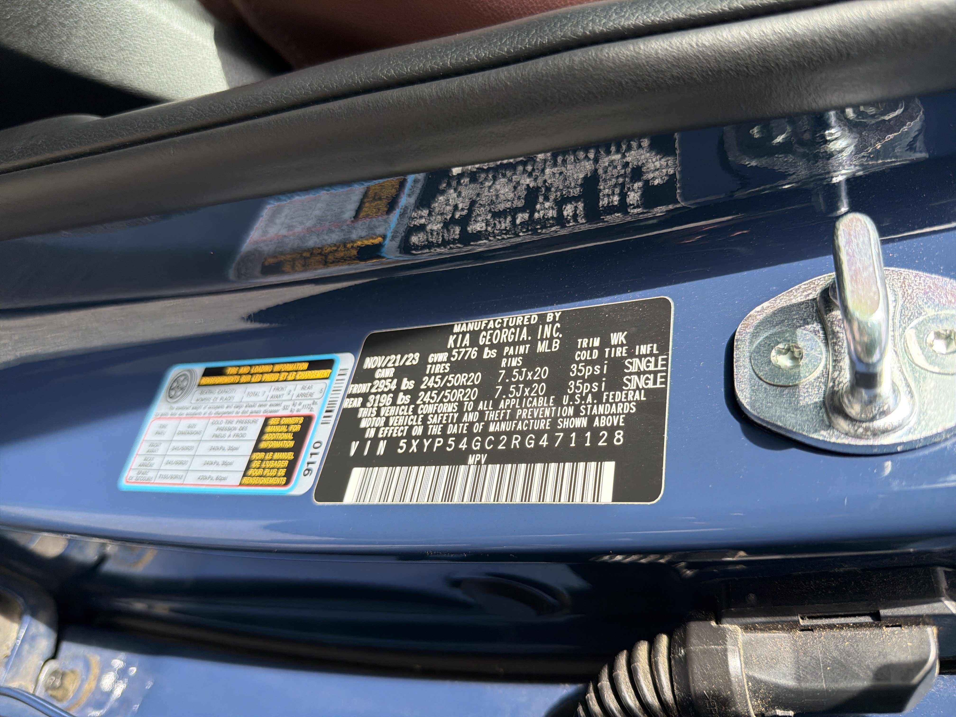 Used 2024 Kia Telluride SX w/ Towing Package FWD image 33