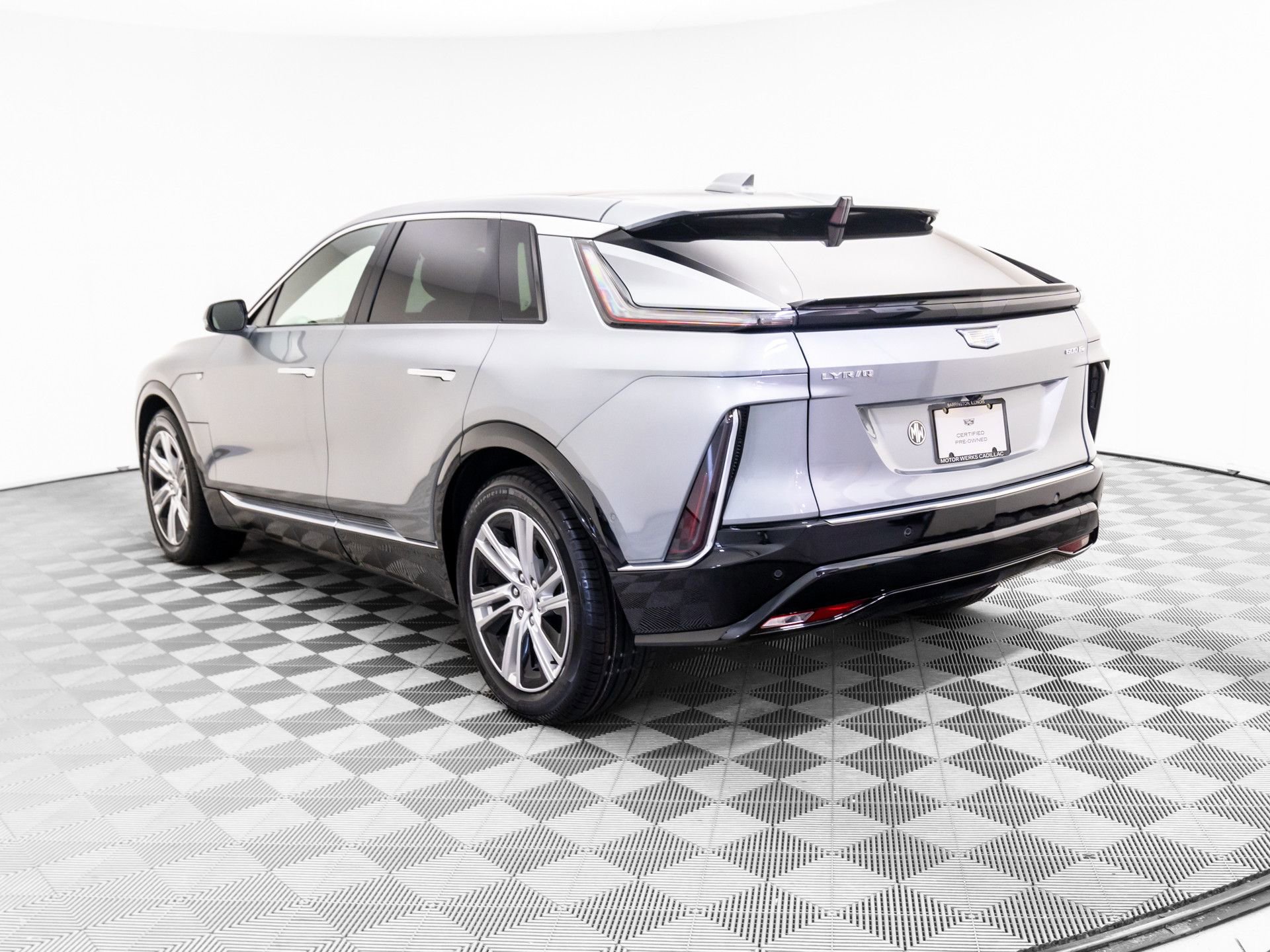 Certified 2024 Cadillac Lyriq Tech w/ Driver Assist Package image 3