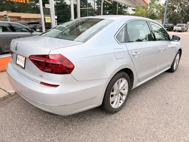 Used 2018 Volkswagen Passat 2.0T SE w/ SE Lighting Package FWD image 7