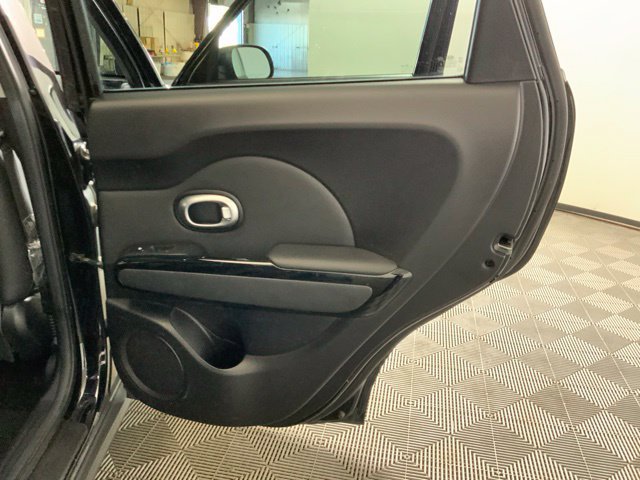 Used 2016 Kia Soul ! w/ Premium Package FWD image 26