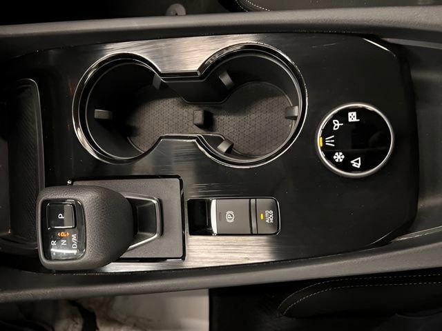 Used 2025 Nissan Rogue SV AWD/4WD image 27