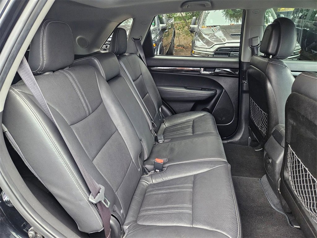 Used 2013 Kia Sorento SX w/ SX Premium Pkg image 17