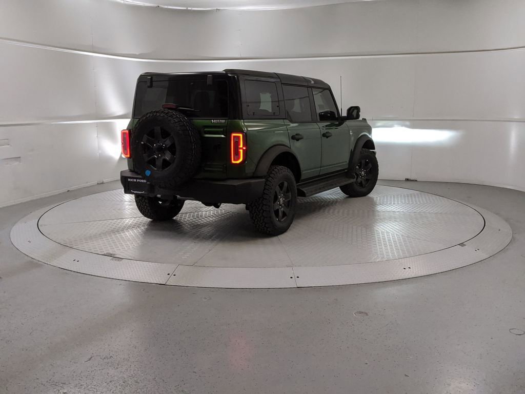 New 2025 Ford Bronco Outer Banks image 3