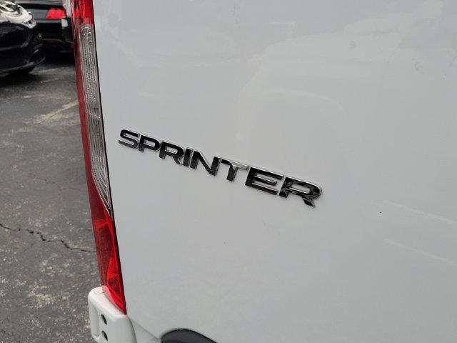 Used 2025 Mercedes-Benz Sprinter 2500 image 6