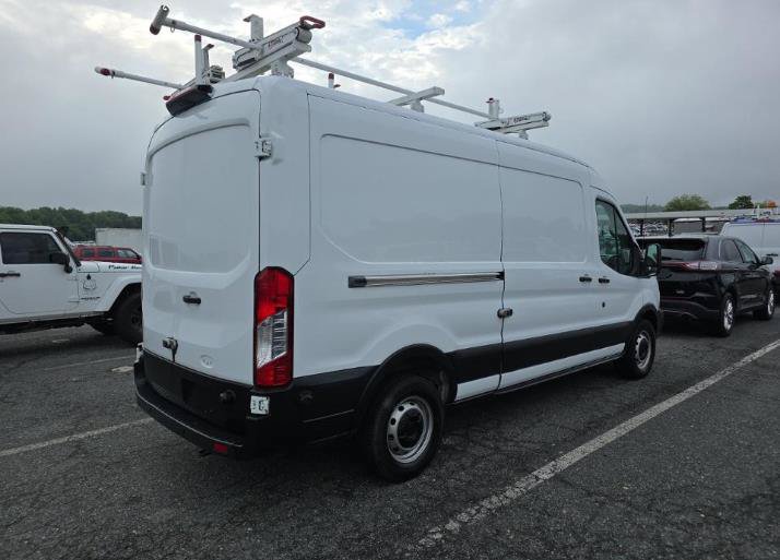 Used 2019 Ford Transit 250 148 Medium Roof RWD image 4