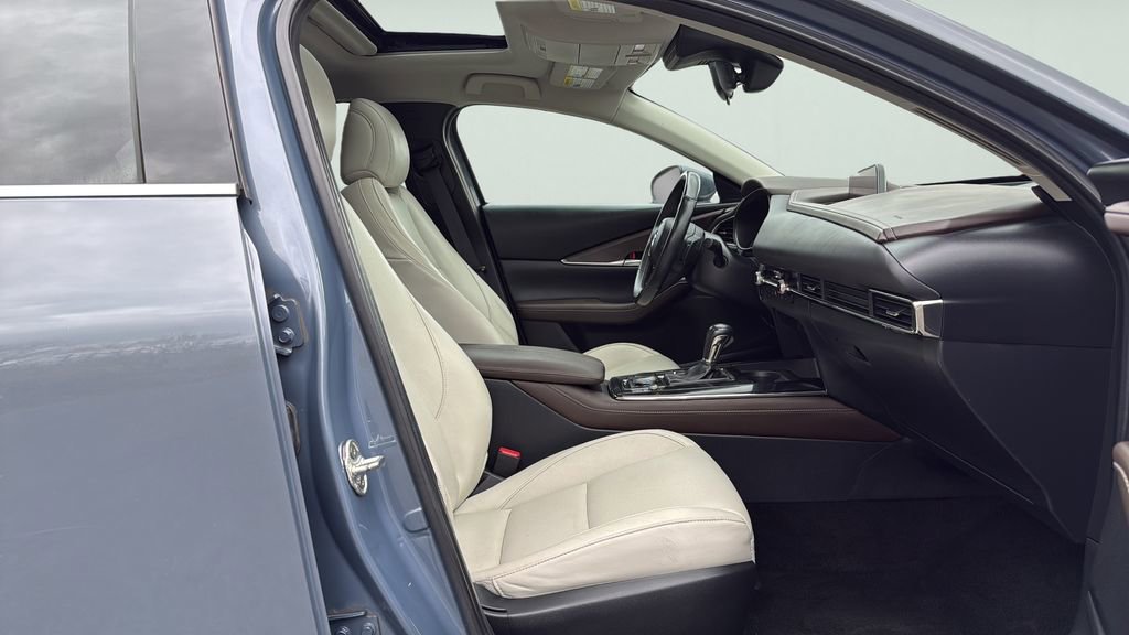 Used 2021 MAZDA CX-30 FWD 2.5 S w/ Premium Package image 11