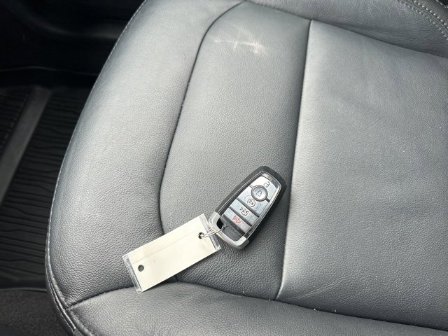 Used 2018 Ford Explorer XLT w/ Equipment Group 202A image 32