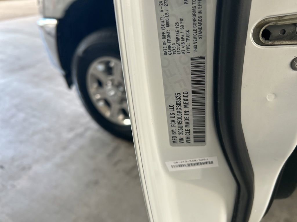 Certified 2024 RAM 2500 Big Horn AWD/4WD image 38
