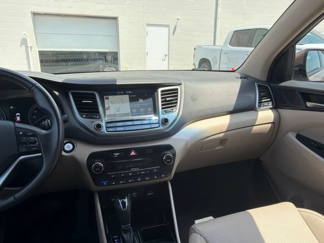 Used 2016 Hyundai Tucson Limited w/ Option Group 03 AWD/4WD image 24