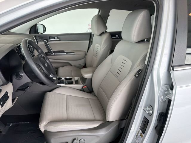 Used 2017 Kia Sportage LX w/ LX Popular Package image 19