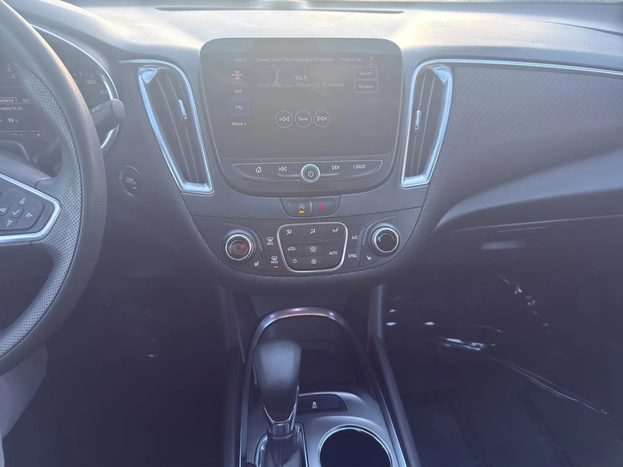 Used 2021 Chevrolet Malibu LT image 18