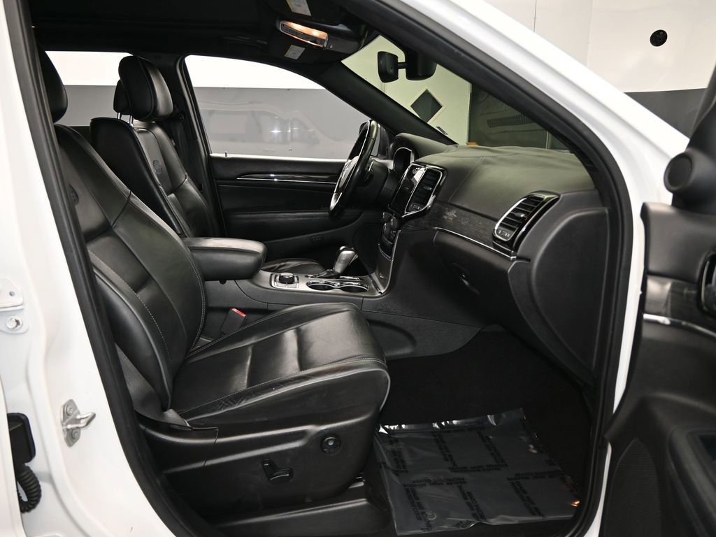 Certified 2020 Jeep Grand Cherokee Overland image 51