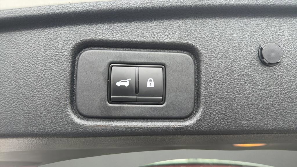 Certified 2023 Nissan Pathfinder SL image 19