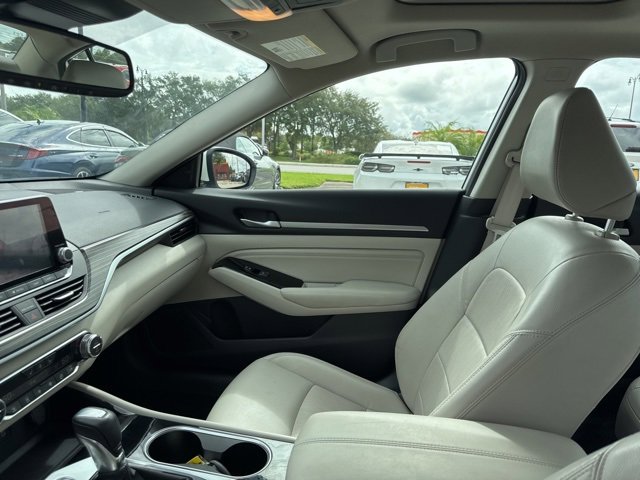 Used 2022 Nissan Altima 2.5 Platinum image 26