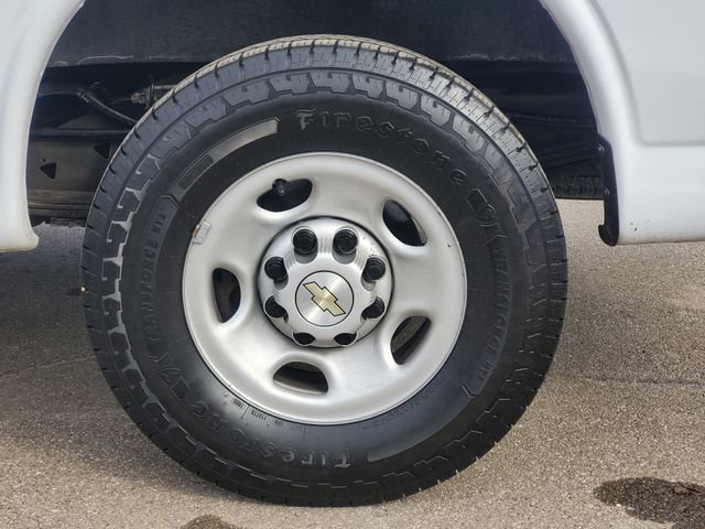 Used 2022 Chevrolet Express 2500 Work Van w/ Driver Convenience Package image 29