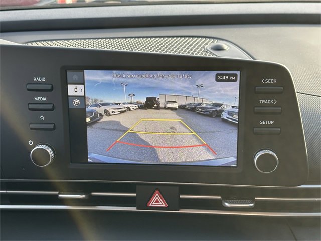 Used 2025 Hyundai Elantra SE image 22