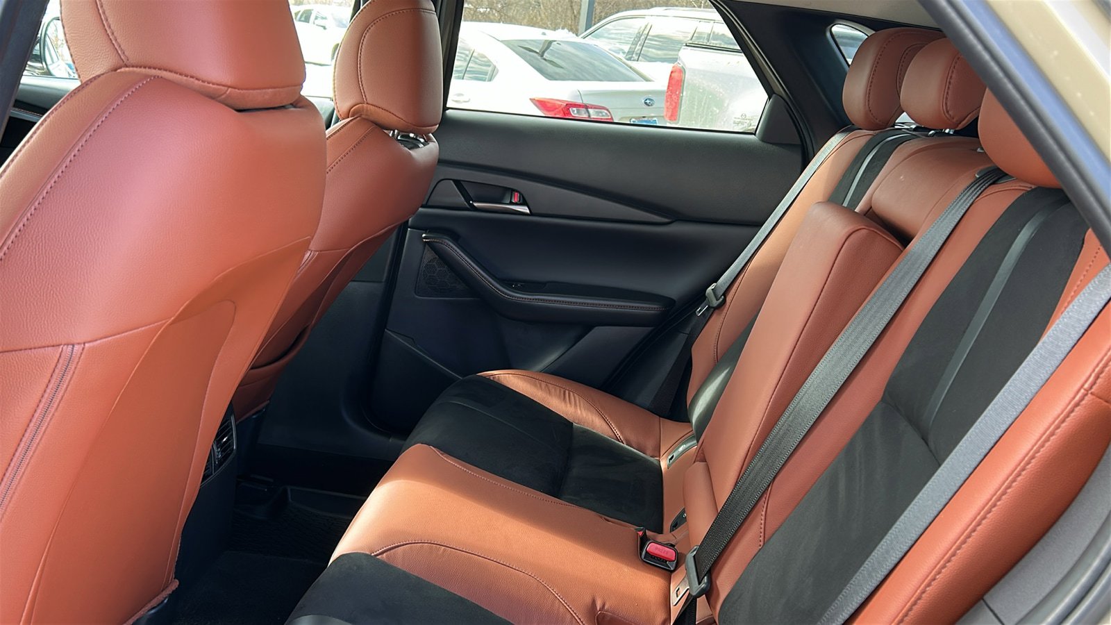 Certified 2025 MAZDA CX-30 Carbon image 23