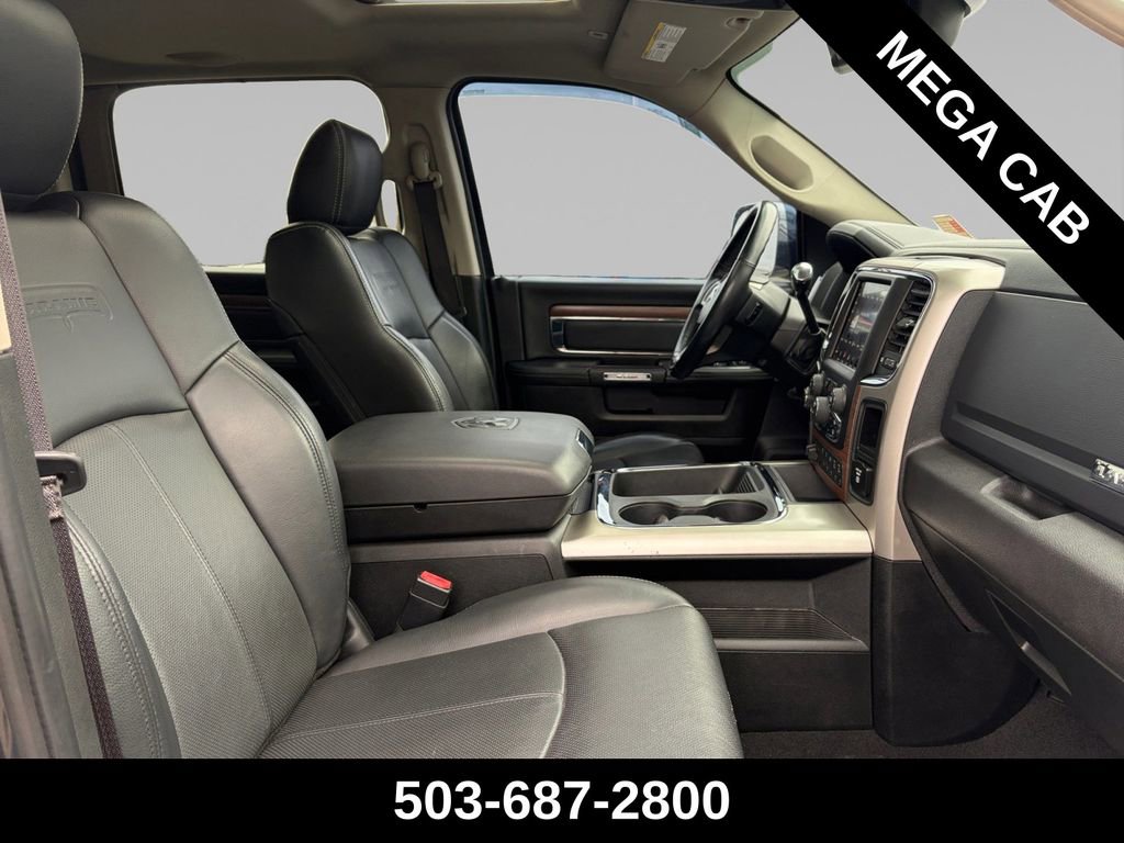 Used 2018 RAM 3500 Laramie image 18