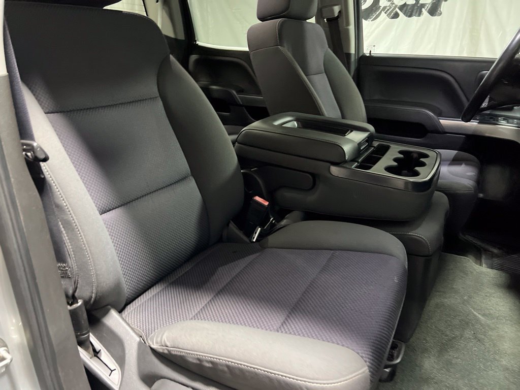 Used 2018 Chevrolet Silverado 1500 LT w/ All Star Edition AWD/4WD image 10