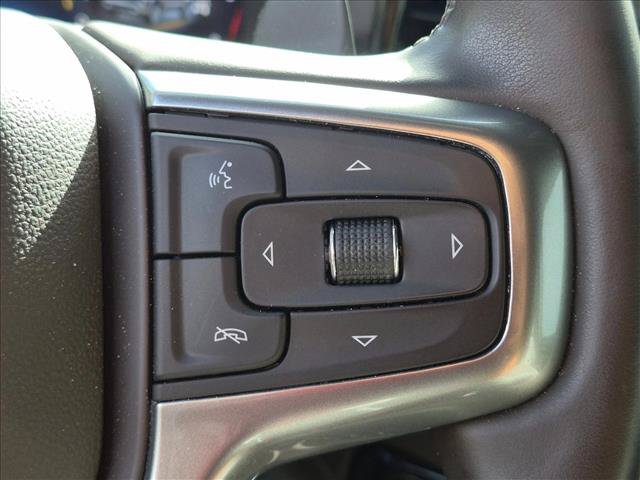 Used 2025 Chevrolet Silverado 1500 LTZ AWD/4WD image 12