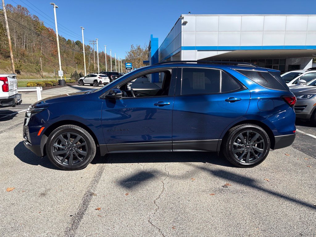 Certified 2023 Chevrolet Equinox RS AWD/4WD image 3