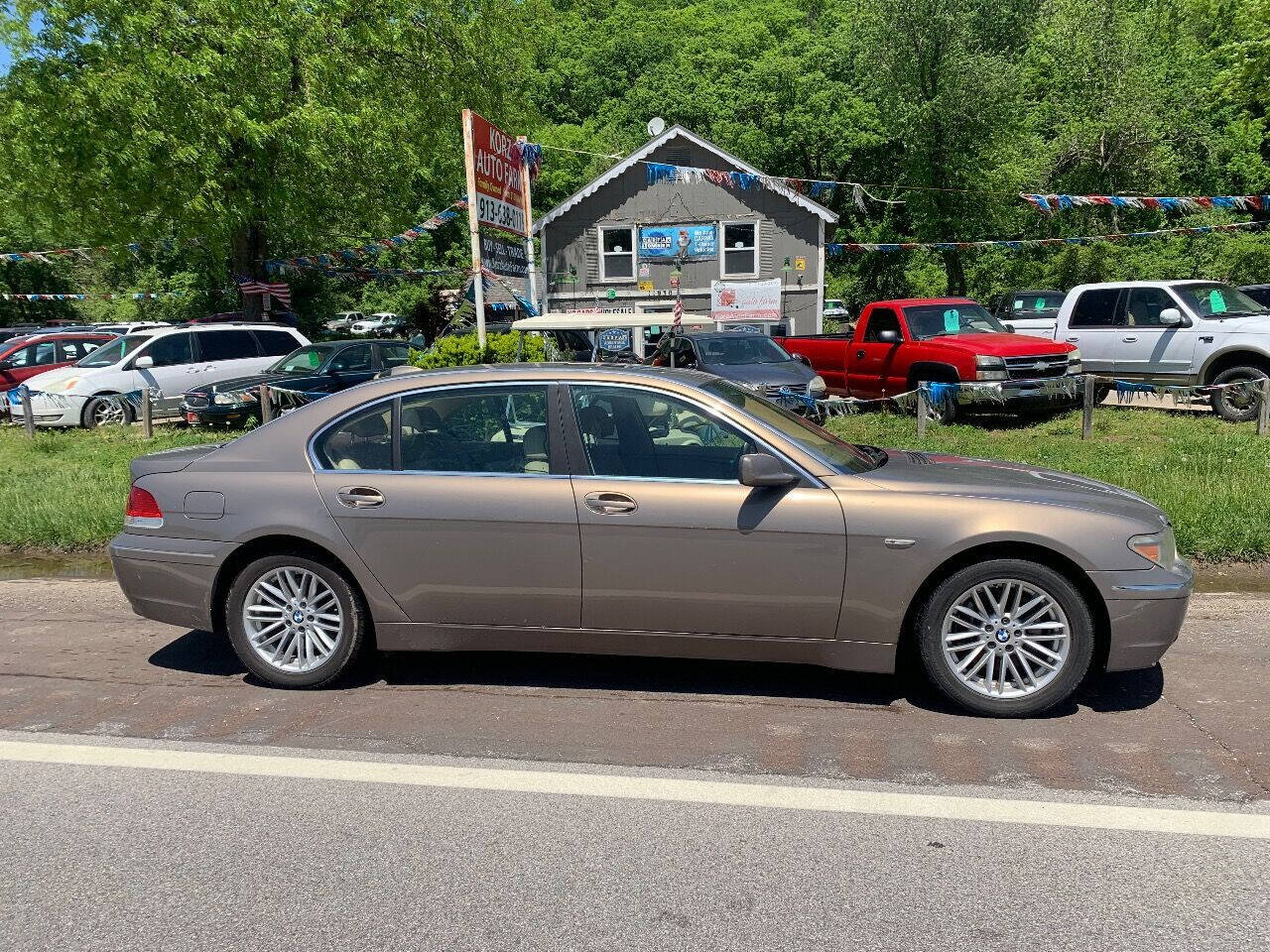Used 2004 BMW 745Li RWD image 2