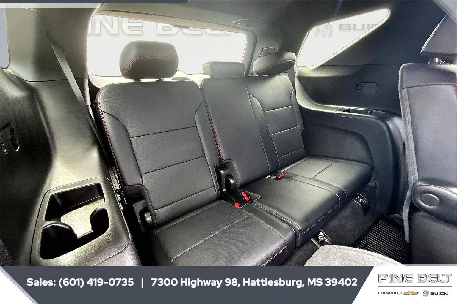 Used 2025 Chevrolet Traverse RS w/ LPO, Floor Liner Package image 21