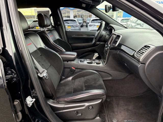 Used 2017 Jeep Grand Cherokee Trailhawk image 12