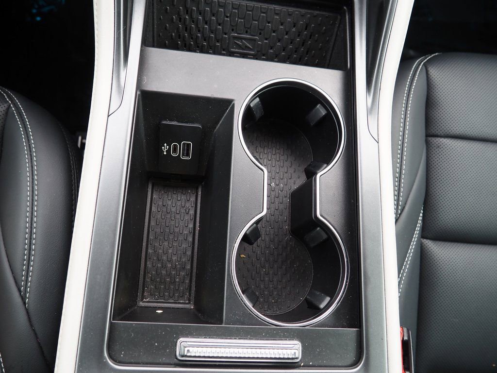 Used 2025 Lincoln Nautilus Premier image 29