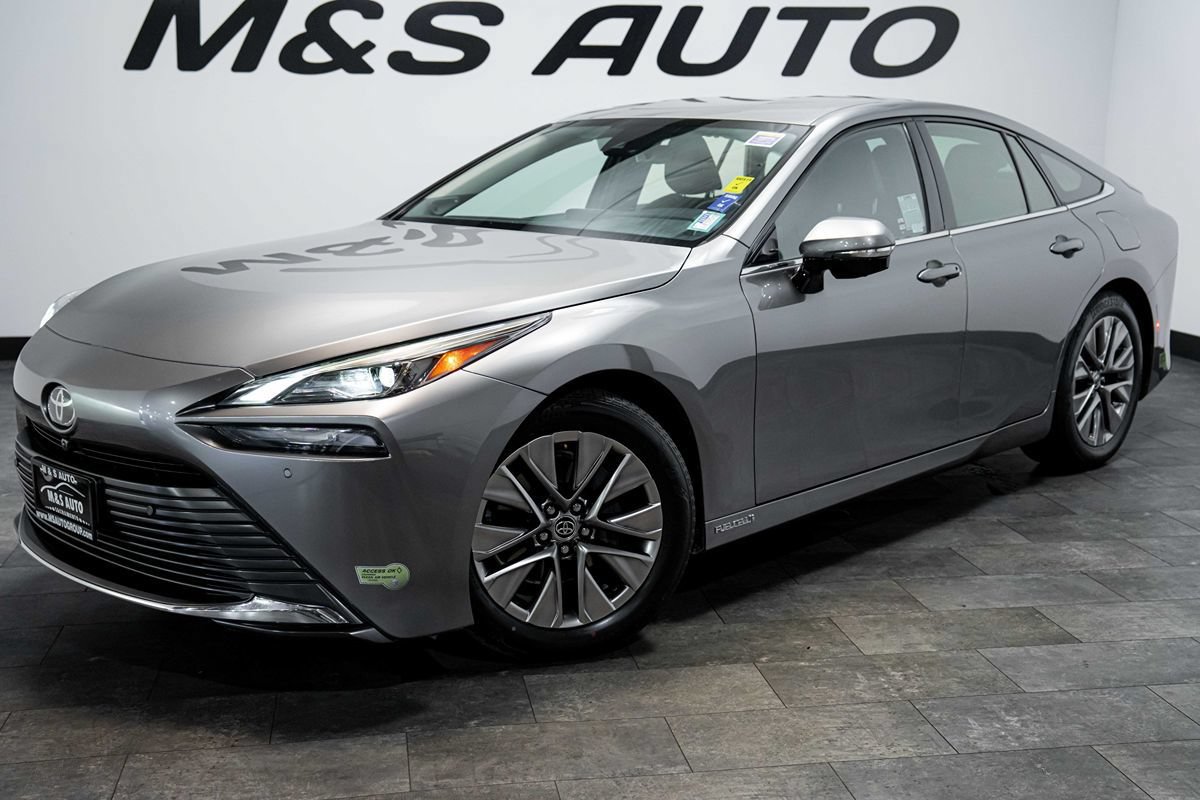 Used 2023 Toyota Mirai w/ Advanced Technology Package RWD image 2