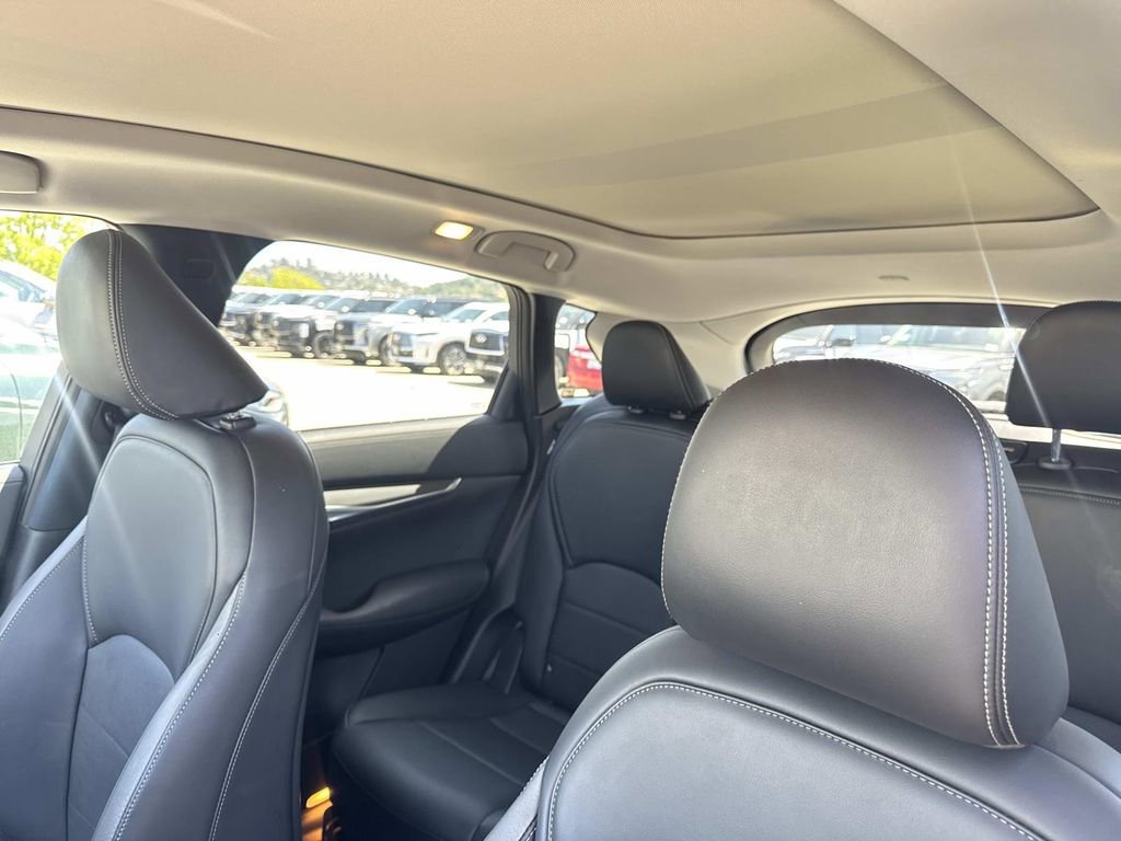Certified 2025 INFINITI QX50 Luxe AWD/4WD image 22