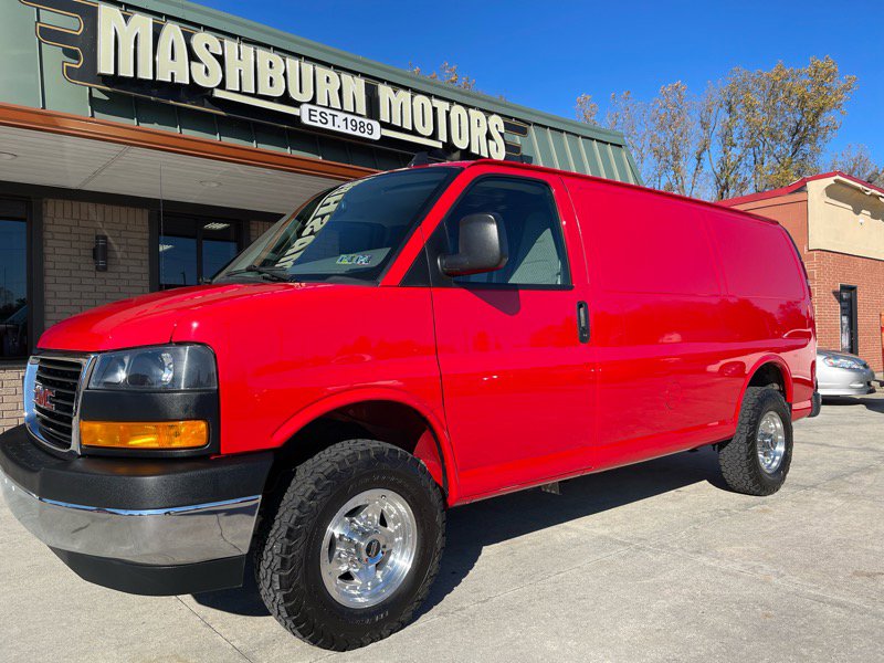 Used 2019 GMC Savana 2500 w/ Enhanced Convenience Package image 2