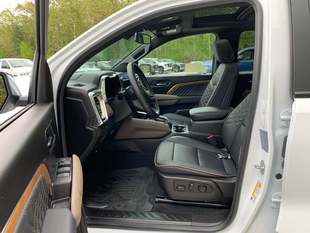 Used 2025 GMC Canyon Denali AWD/4WD image 27