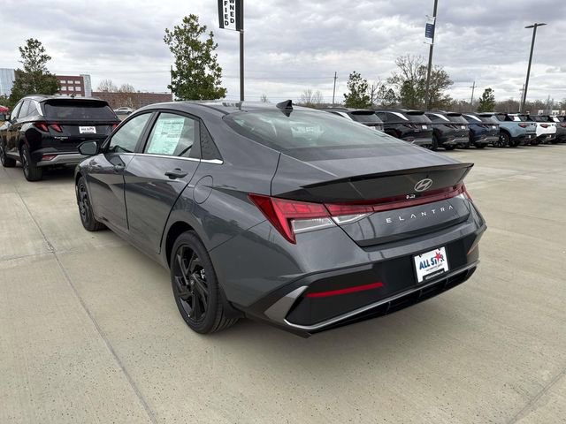 New 2026 Hyundai Elantra SEL Sport Premium FWD image 8