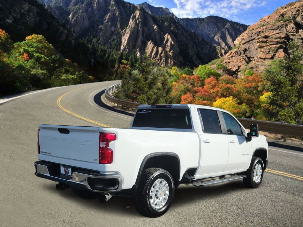Used 2024 Chevrolet Silverado 2500 LT image 3