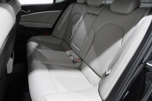 Certified 2023 Genesis G70 2.0T image 18