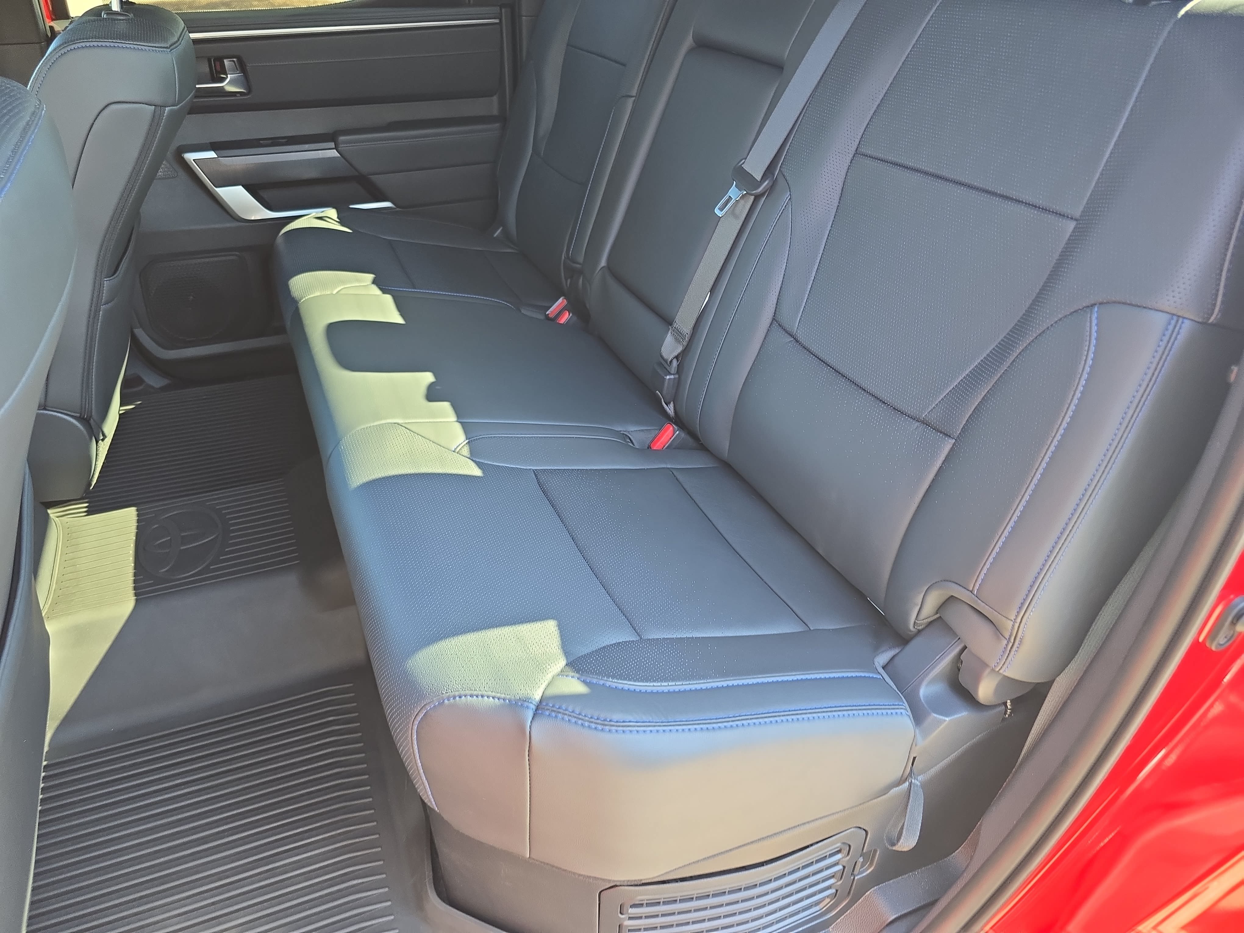 Used 2025 Toyota Tundra Platinum AWD/4WD image 13