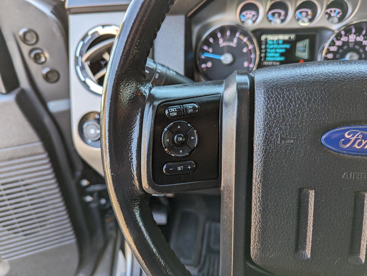 Used 2015 Ford F350 Lariat w/ Lariat Ultimate Package image 16