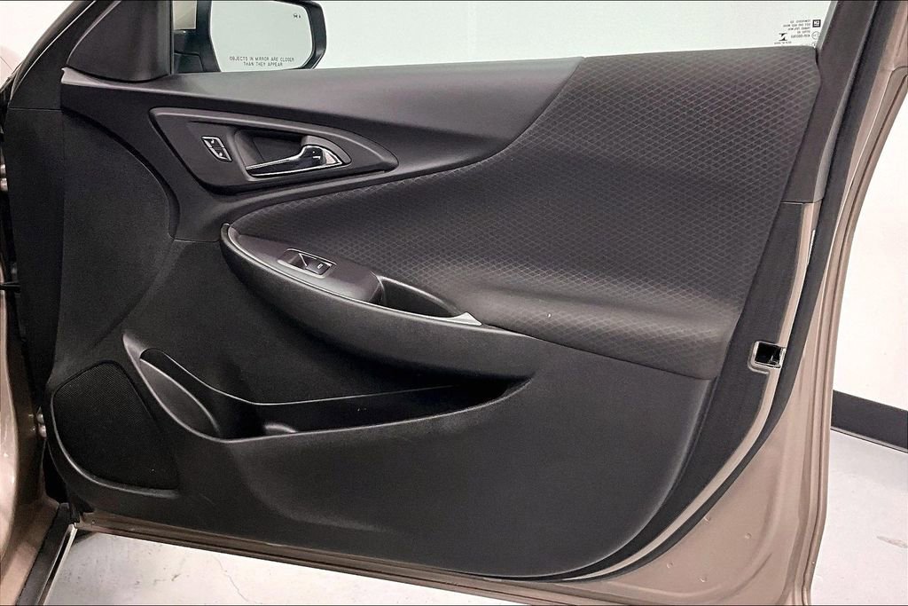 Used 2023 Chevrolet Malibu LT w/ Driver Confidence Package FWD image 18