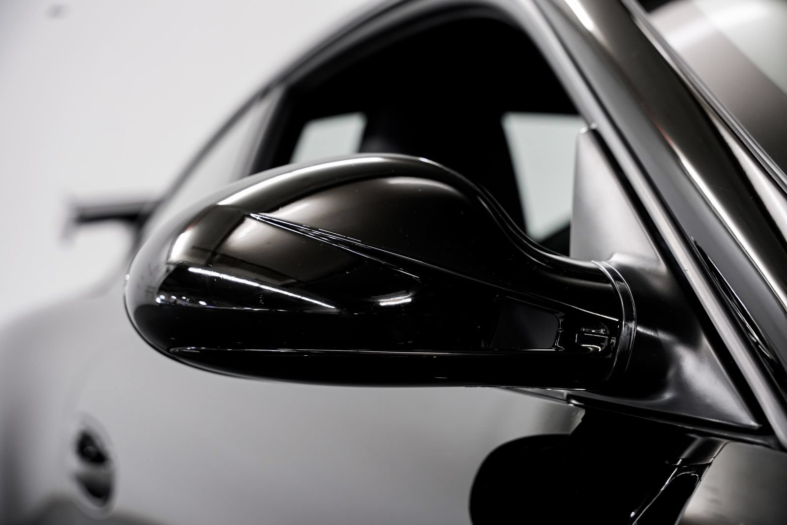 Used 2010 Porsche 911 GT3 RWD image 34