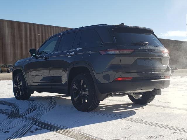 New 2025 Jeep Grand Cherokee Altitude image 6