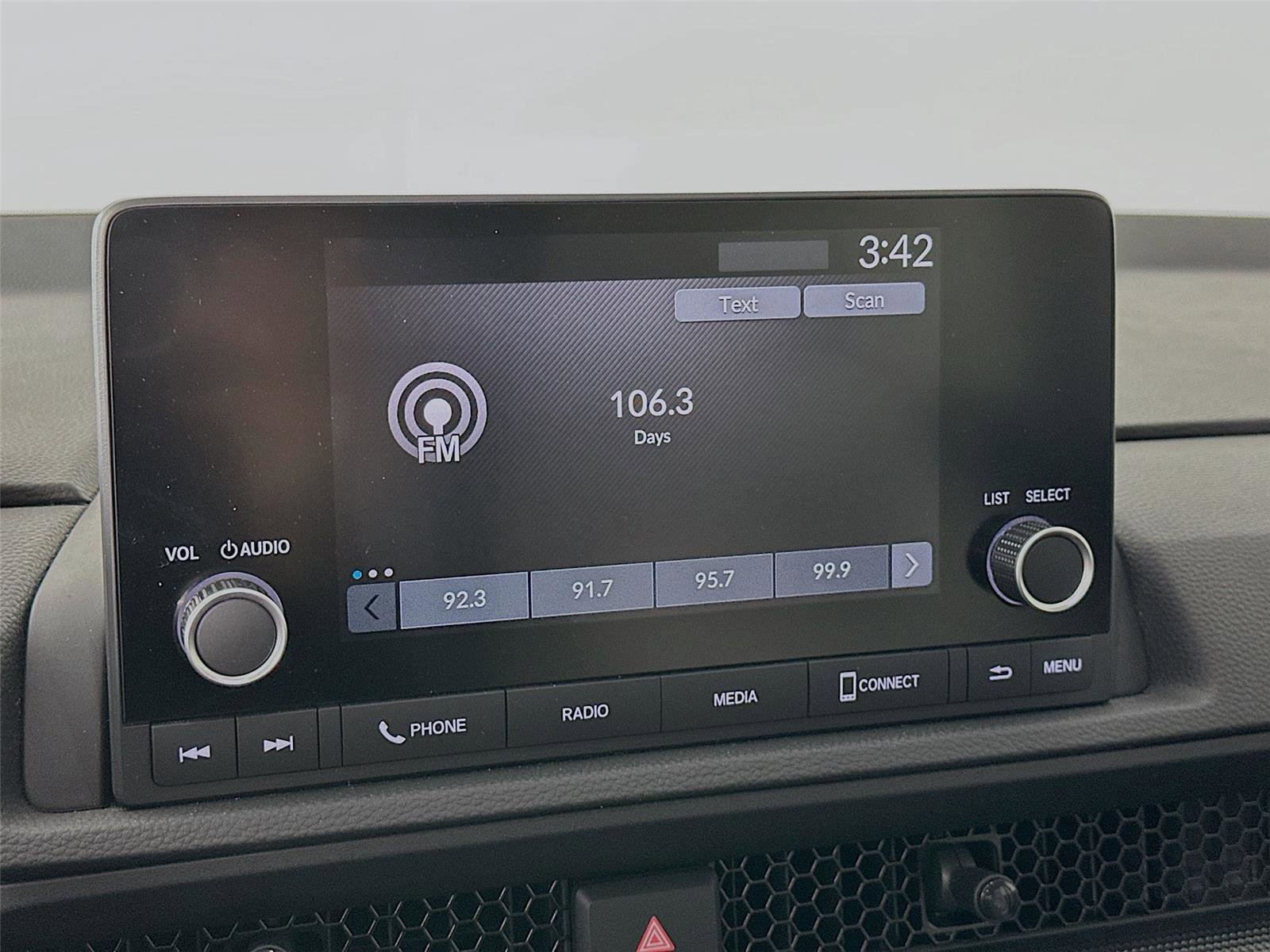 Certified 2025 Honda CR-V EX image 7