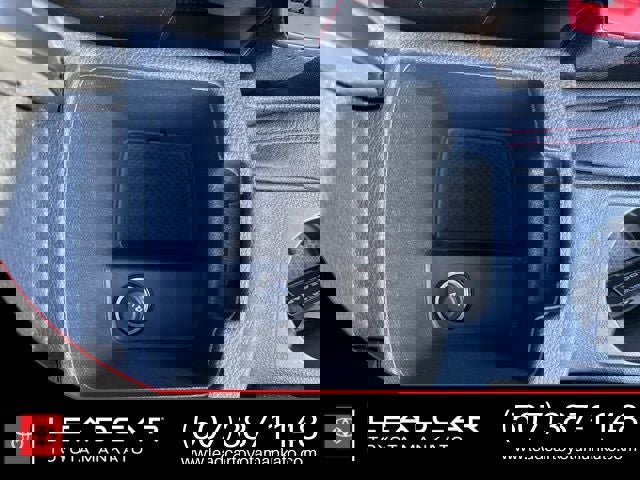 Used 2018 Volkswagen GTI SE image 34