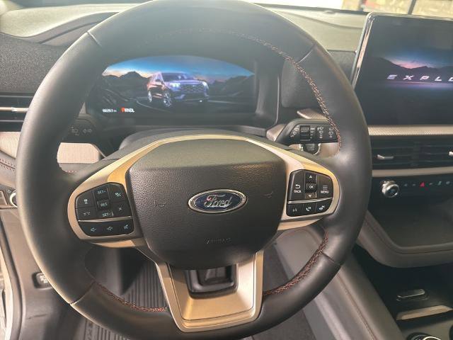 Certified 2025 Ford Explorer Active w/ Active Comfort Package image 10