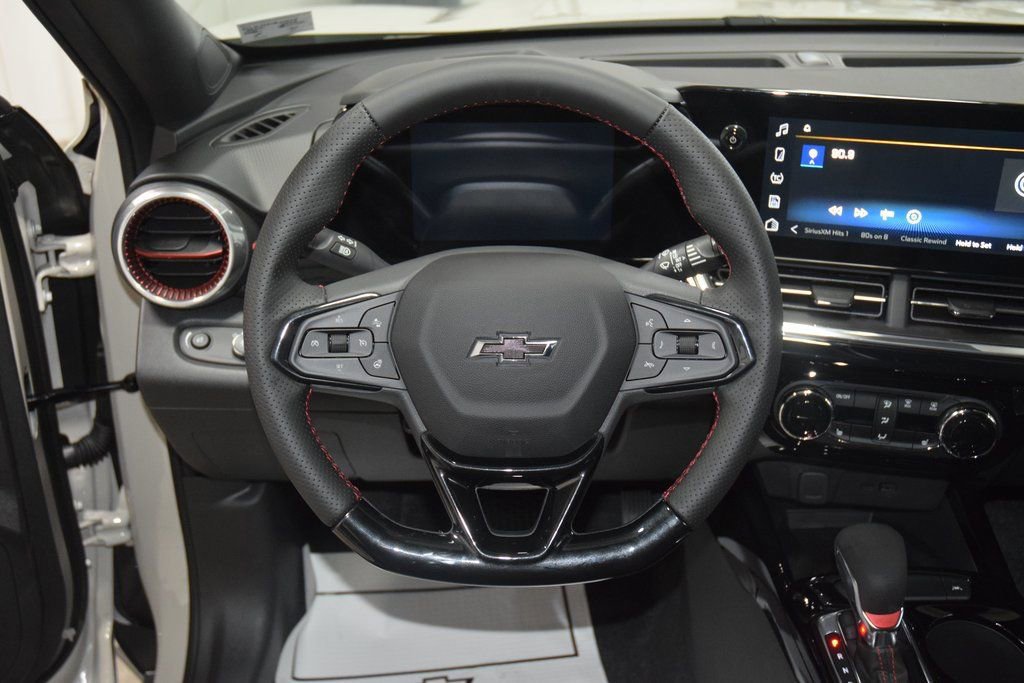 New 2026 Chevrolet Trax RS w/ Sunroof Package image 34