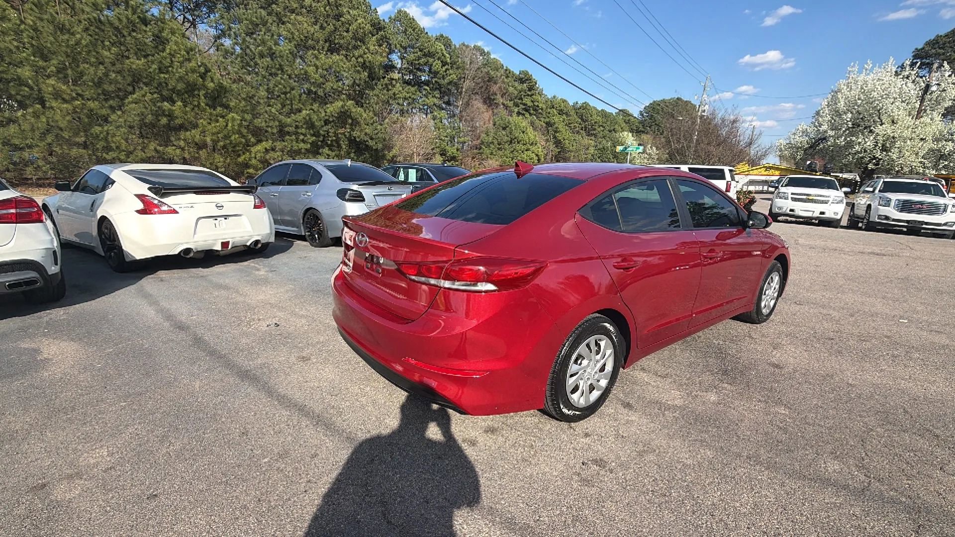 Used 2017 Hyundai Elantra SE image 3