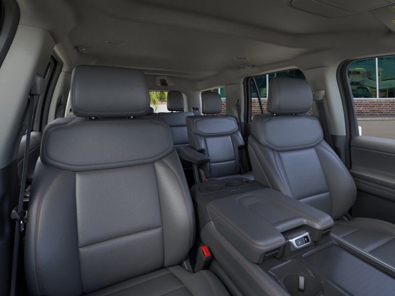 New 2026 Ford Expedition Active image 10