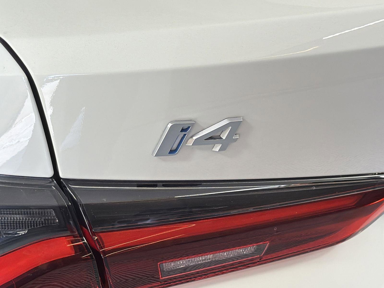 Used 2023 BMW i4 eDrive35 image 31