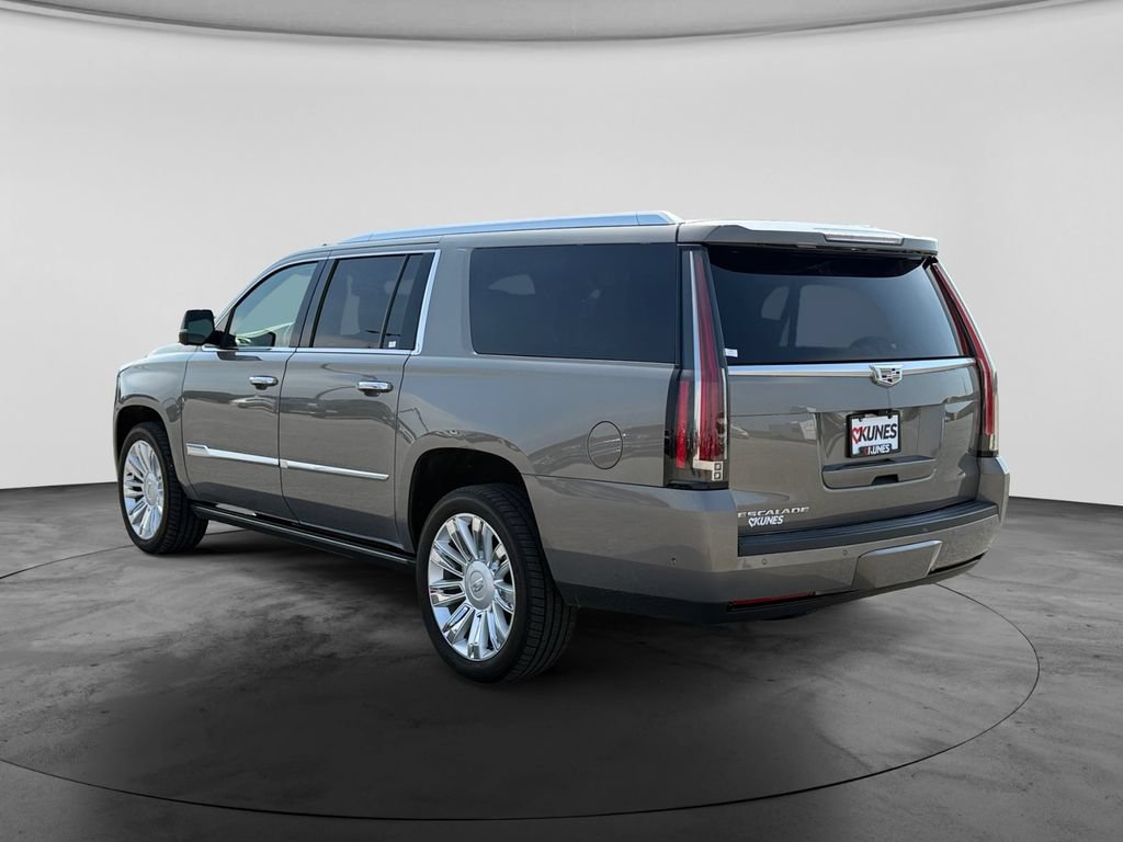 Used 2018 Cadillac Escalade ESV Platinum AWD/4WD image 7